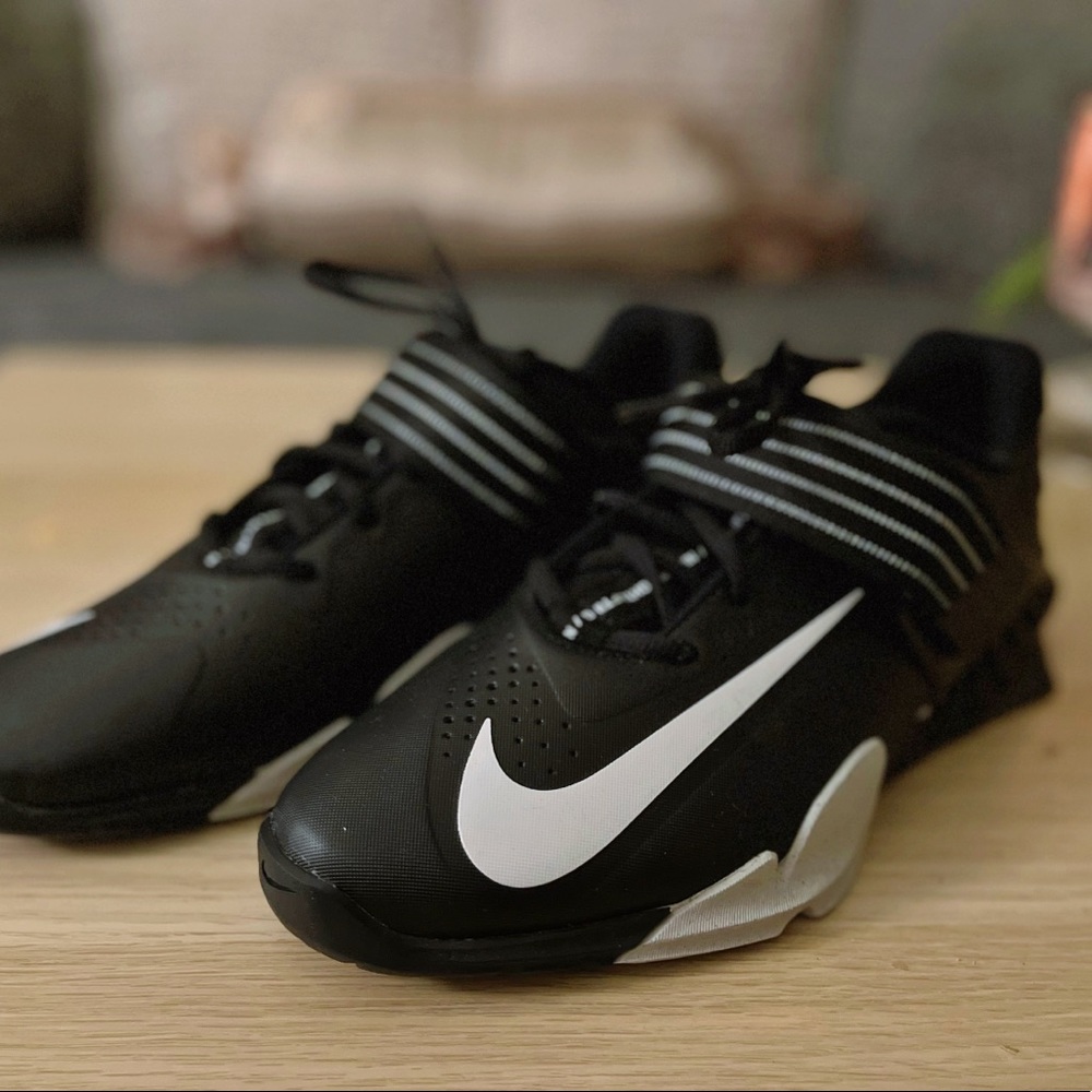 SOLD Nike powerlifting shoes